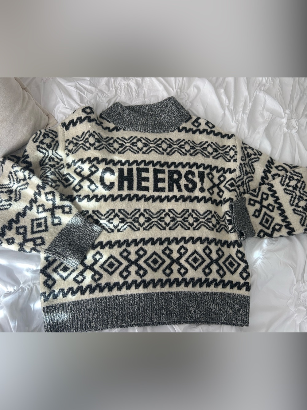 CHEERS! Patterned Crewneck Sweater - Black & Cream